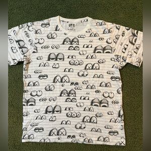 KAWS UNIQLO VINTAGE SHIRT JAPANESE SIZE LARGE FITS LIKE MEDIUM